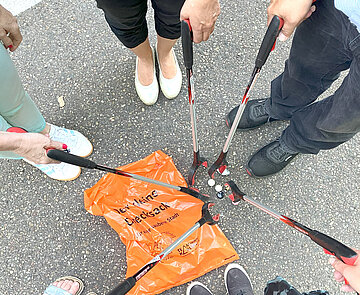 Bürgerinnen und Bürger aus Karlsruhe können sich als SAuberkeitspate oder -patin anmelden